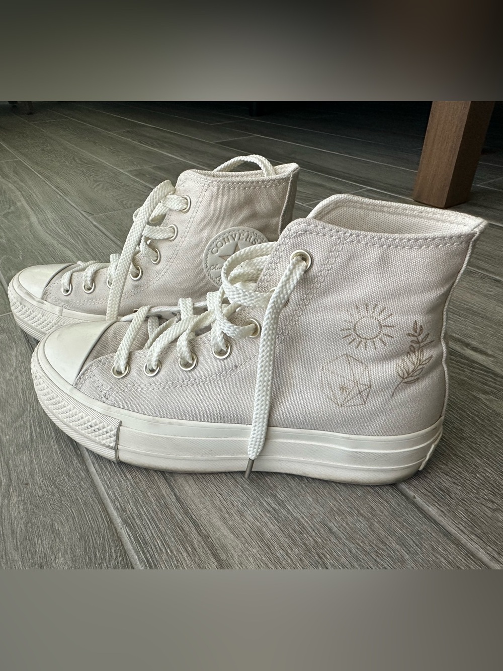 Festival Special Edition Converse